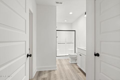 Tiny photo for 5822 Watermill Court, Monclova, OH 43542 (MLS # 10004957)