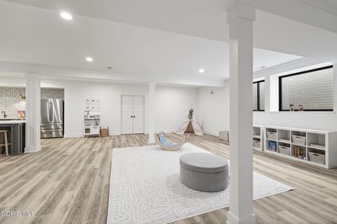 Tiny photo for 5822 Watermill Court, Monclova, OH 43542 (MLS # 10004957)