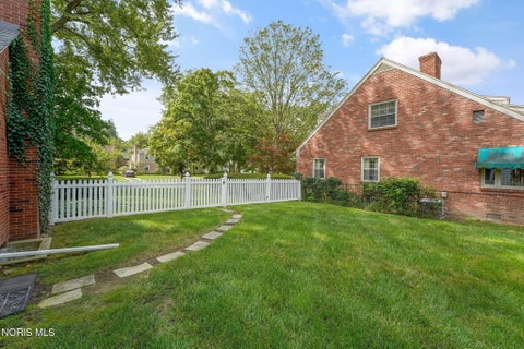 Tiny photo for 2352 Densmore Drive, Toledo, OH 43606 (MLS # 10012356)