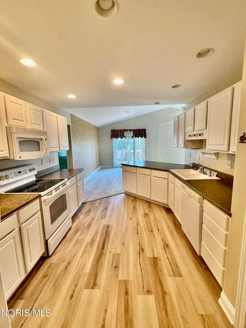 Tiny photo for 785 Deerwood Drive, Defiance, OH 43512 (MLS # 10007847)