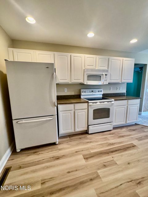 Tiny photo for 785 Deerwood Drive, Defiance, OH 43512 (MLS # 10007847)