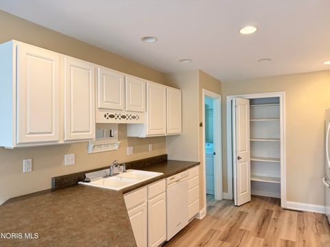 Tiny photo for 785 Deerwood Drive, Defiance, OH 43512 (MLS # 10007847)