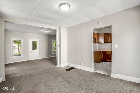Tiny photo for 1027 Wright Avenue, Toledo, OH 43609 (MLS # 10010966)