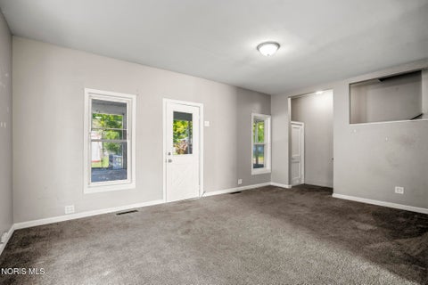 Tiny photo for 1027 Wright Avenue, Toledo, OH 43609 (MLS # 10010966)