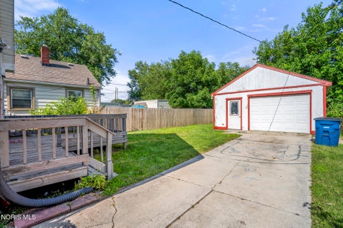 Tiny photo for 1027 Wright Avenue, Toledo, OH 43609 (MLS # 10010966)