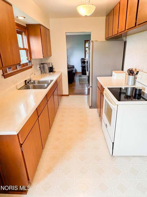 Tiny photo for 25712 Lime City Road, Perrysburg, OH 43551 (MLS # 10012495)