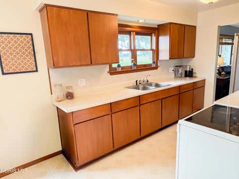 Tiny photo for 25712 Lime City Road, Perrysburg, OH 43551 (MLS # 10012495)