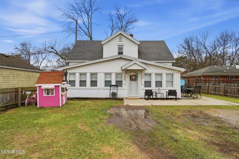 Photo of 5247 Jackman Road, Toledo, OH 43613 (MLS # 10005058)