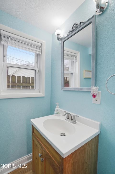 Tiny photo for 5247 Jackman Road, Toledo, OH 43613 (MLS # 10005058)