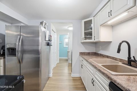 Tiny photo for 5247 Jackman Road, Toledo, OH 43613 (MLS # 10005058)