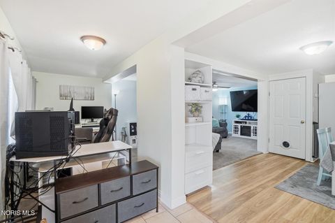 Tiny photo for 5247 Jackman Road, Toledo, OH 43613 (MLS # 10005058)