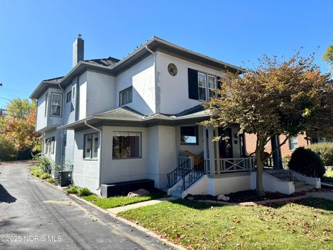 Photo of 415 Fort Street, Defiance, OH 43512 (MLS # 10000409)