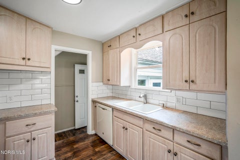 Tiny photo for 923 Mayfair Boulevard, Toledo, OH 43612 (MLS # 10012772)