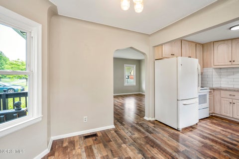 Tiny photo for 923 Mayfair Boulevard, Toledo, OH 43612 (MLS # 10012772)