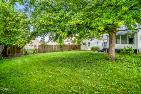 Tiny photo for 923 Mayfair Boulevard, Toledo, OH 43612 (MLS # 10012772)