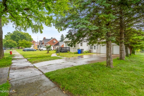 Tiny photo for 923 Mayfair Boulevard, Toledo, OH 43612 (MLS # 10012772)