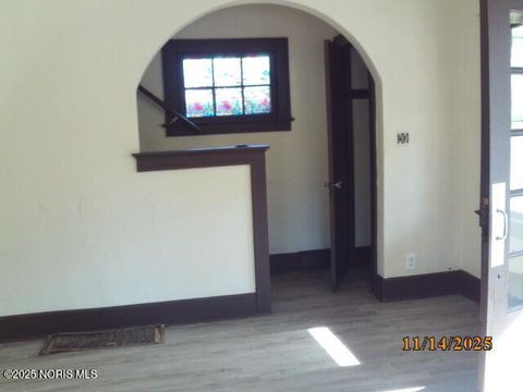 Tiny photo for 2334 Torrey Hill Drive, Toledo, OH 43606 (MLS # 10002037)