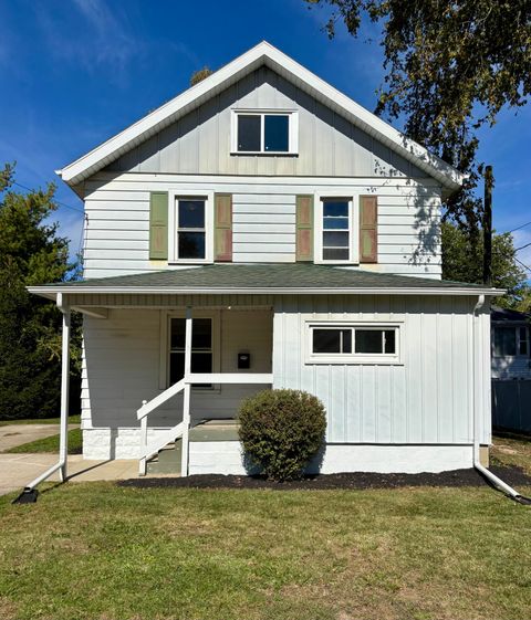 Photo of 351 E Walnut Street, Wauseon, OH 43567 (MLS # 10000083)