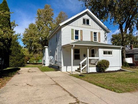 Tiny photo for 351 E Walnut Street, Wauseon, OH 43567 (MLS # 10000083)