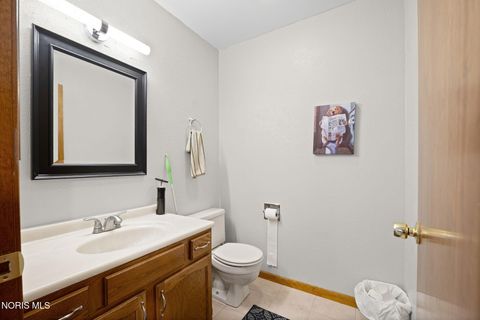 Tiny photo for 5 Abbey Road, Perrysburg, OH 43551 (MLS # 10007388)