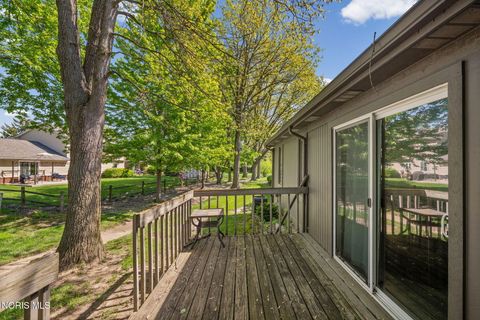 Tiny photo for 5 Abbey Road, Perrysburg, OH 43551 (MLS # 10007388)