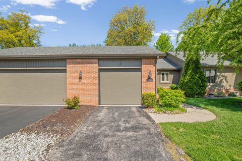 Tiny photo for 5 Abbey Road, Perrysburg, OH 43551 (MLS # 10007388)