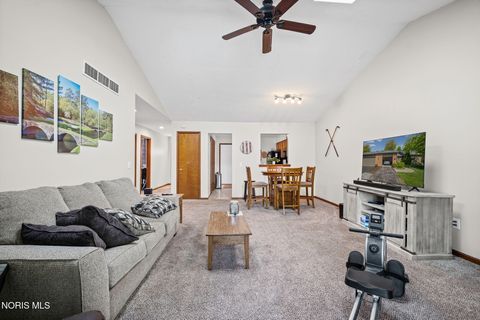 Tiny photo for 5 Abbey Road, Perrysburg, OH 43551 (MLS # 10007388)