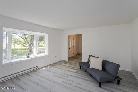Tiny photo for 14590 Liberty Hi Road, Bowling Green, OH 43402 (MLS # 10009633)