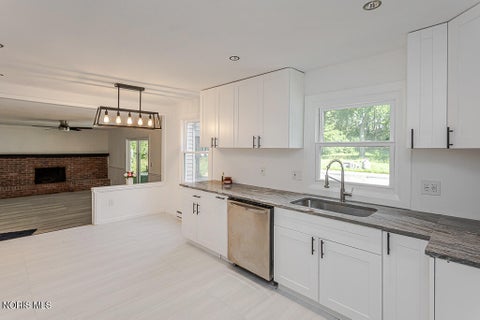 Tiny photo for 14590 Liberty Hi Road, Bowling Green, OH 43402 (MLS # 10009633)