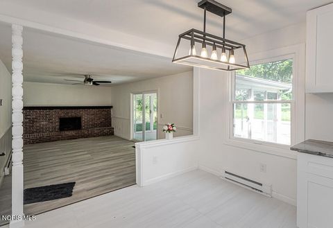 Tiny photo for 14590 Liberty Hi Road, Bowling Green, OH 43402 (MLS # 10009633)