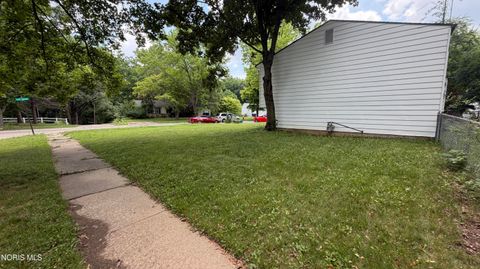 Tiny photo for 3726 Loch Lomond Avenue, Toledo, OH 43607 (MLS # 10010207)