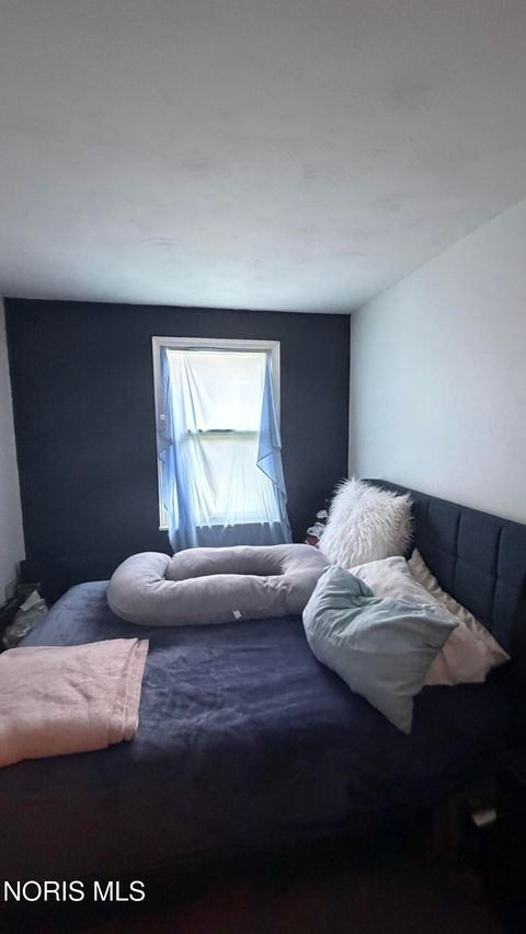Tiny photo for 3726 Loch Lomond Avenue, Toledo, OH 43607 (MLS # 10010207)