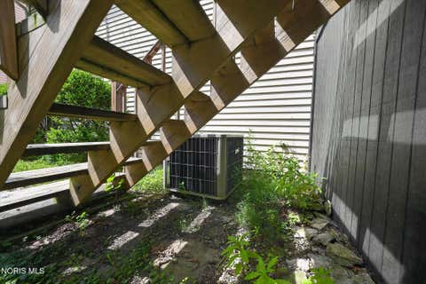 Tiny photo for 727 W Poinsetta Avenue, Toledo, OH 43612 (MLS # 10011029)