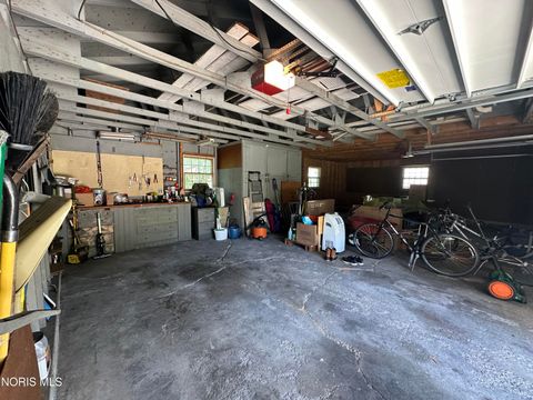 Tiny photo for 937 Fairview Avenue, Bowling Green, OH 43402 (MLS # 10007268)