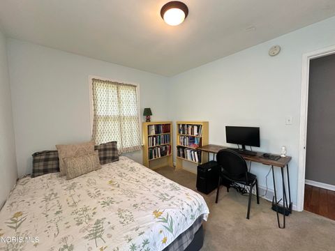 Tiny photo for 937 Fairview Avenue, Bowling Green, OH 43402 (MLS # 10007268)