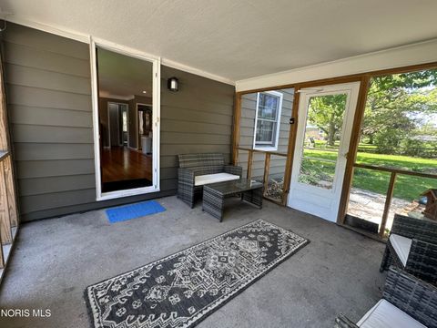 Tiny photo for 937 Fairview Avenue, Bowling Green, OH 43402 (MLS # 10007268)