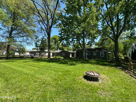 Tiny photo for 937 Fairview Avenue, Bowling Green, OH 43402 (MLS # 10007268)