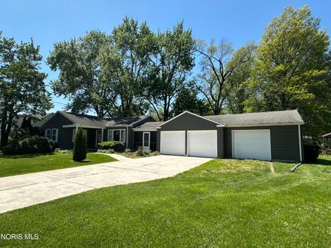 Tiny photo for 937 Fairview Avenue, Bowling Green, OH 43402 (MLS # 10007268)