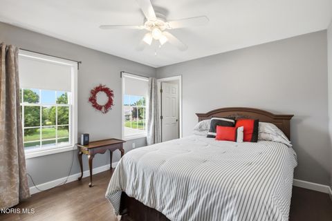 Tiny photo for 549 Quail East Drive, Oregon, OH 43616 (MLS # 10010624)
