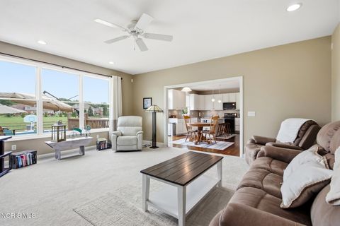 Tiny photo for 549 Quail East Drive, Oregon, OH 43616 (MLS # 10010624)