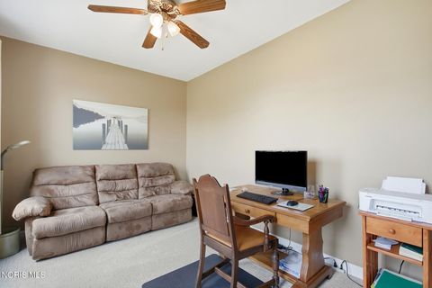 Tiny photo for 549 Quail East Drive, Oregon, OH 43616 (MLS # 10010624)