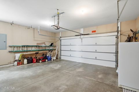 Tiny photo for 549 Quail East Drive, Oregon, OH 43616 (MLS # 10010624)