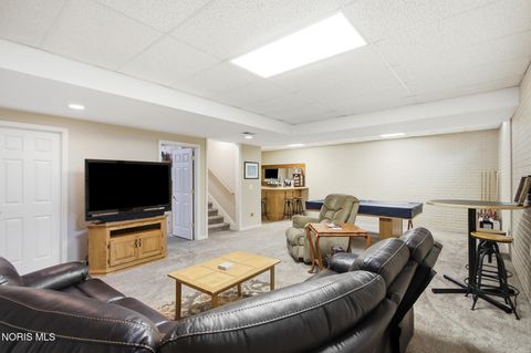 Tiny photo for 549 Quail East Drive, Oregon, OH 43616 (MLS # 10010624)