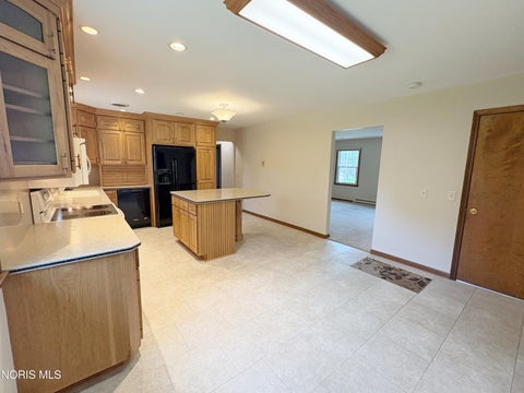 Tiny photo for 514 N Wintergarden Road, Bowling Green, OH 43402 (MLS # 10013503)