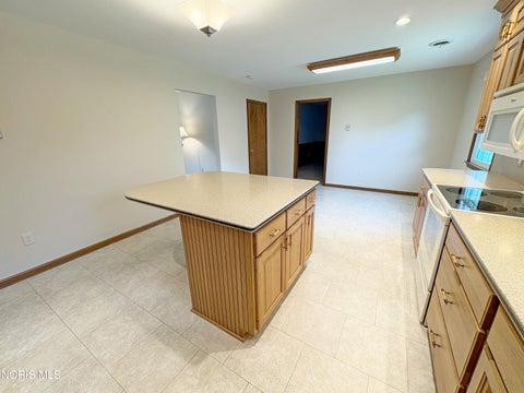 Tiny photo for 514 N Wintergarden Road, Bowling Green, OH 43402 (MLS # 10013503)