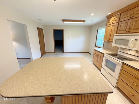 Tiny photo for 514 N Wintergarden Road, Bowling Green, OH 43402 (MLS # 10013503)