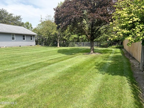 Tiny photo for 514 N Wintergarden Road, Bowling Green, OH 43402 (MLS # 10013503)