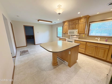 Tiny photo for 514 N Wintergarden Road, Bowling Green, OH 43402 (MLS # 10013503)