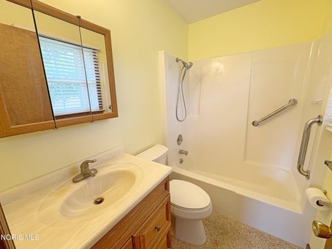 Tiny photo for 514 N Wintergarden Road, Bowling Green, OH 43402 (MLS # 10013503)
