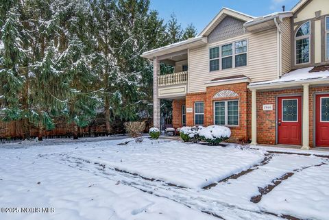 Tiny photo for 1966 Devinci Drive # B201, Toledo, OH 43615 (MLS # 10002056)